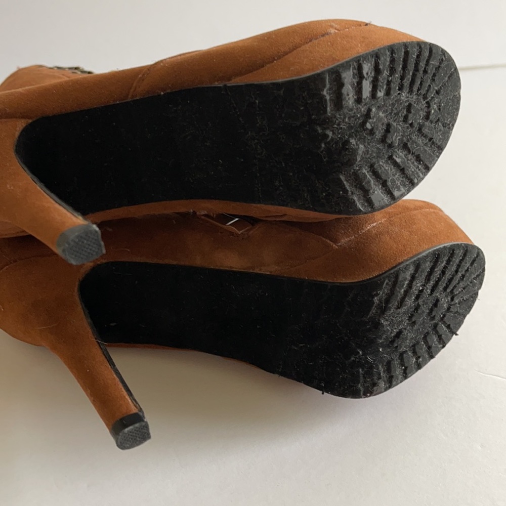 COPY - Brown Lace-up Platform Boots Size 9 - Picture 6 of 7